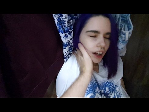 ❤️ Нашел сестренку в шкафу и помог кончить ❤️❌ Порно фб на нашем сайте